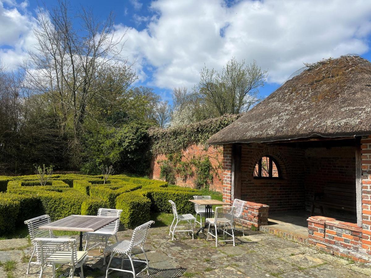 Hotel The Retreat, Elcot Park à Newbury  Extérieur photo
