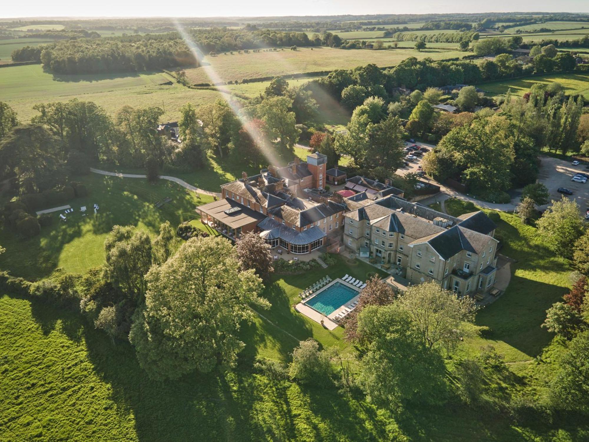 Hotel The Retreat, Elcot Park à Newbury  Extérieur photo